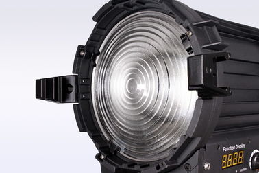 TV-Studio-Leuchten 200W LED-Fresnel-Bühnenbeleuchtung Bi Farbe Hohe TLCI/CRI mit DMX-Steuerung ((Pole-Operated Yoke) fournisseur