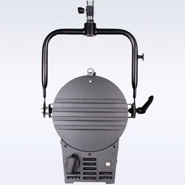 Wolframersatz 200W LED-Fresnellicht Hoch TLCI/CRI für Fernsehstudios Licht ((Pole-Operated Yoke) fournisseur